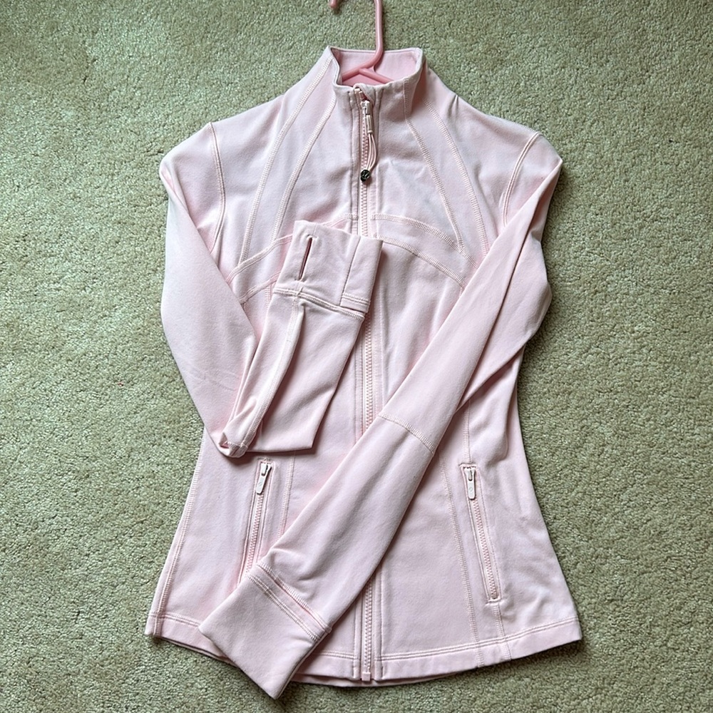 Limited Edition Strawberry Milkshake
Lululemon Define Jacket